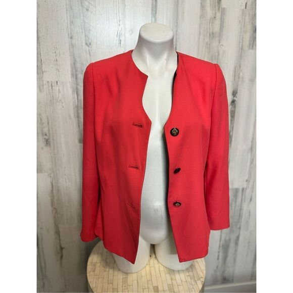 Donna Toran Suits pink blazer - Picture 4 of 10